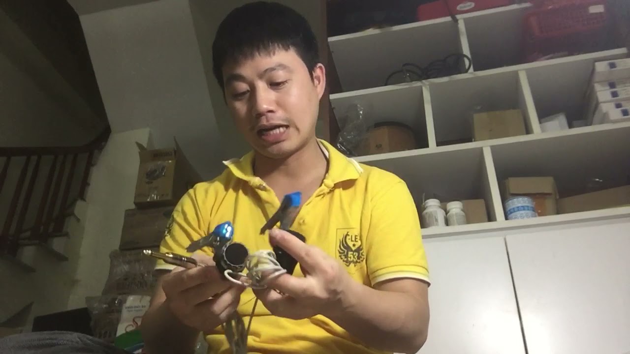 MÍC THU ÂM CHO NHỊ LỨU KÈN CÓ KẸP CHỐNG HÚ ( lh 0936371162)