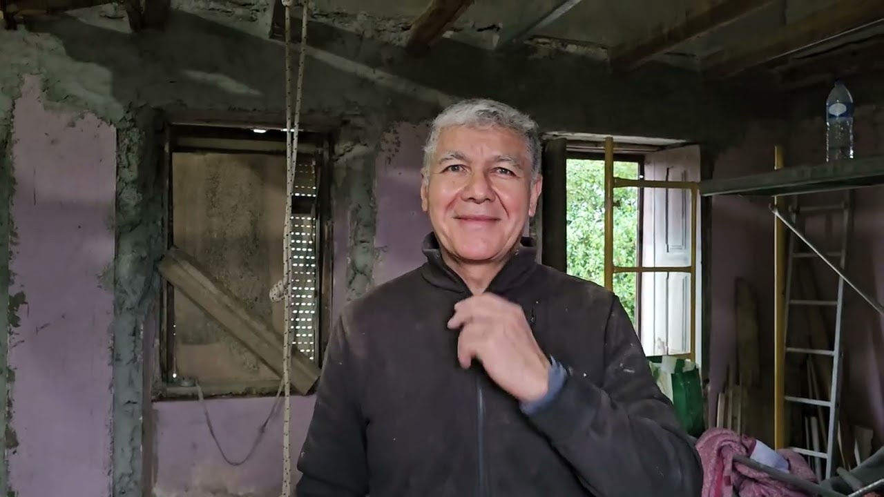 Transformando uma Ruína em Portugal: Adeus à Madeira Podre!