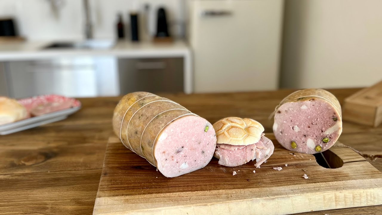 Mortadella fatta in casa