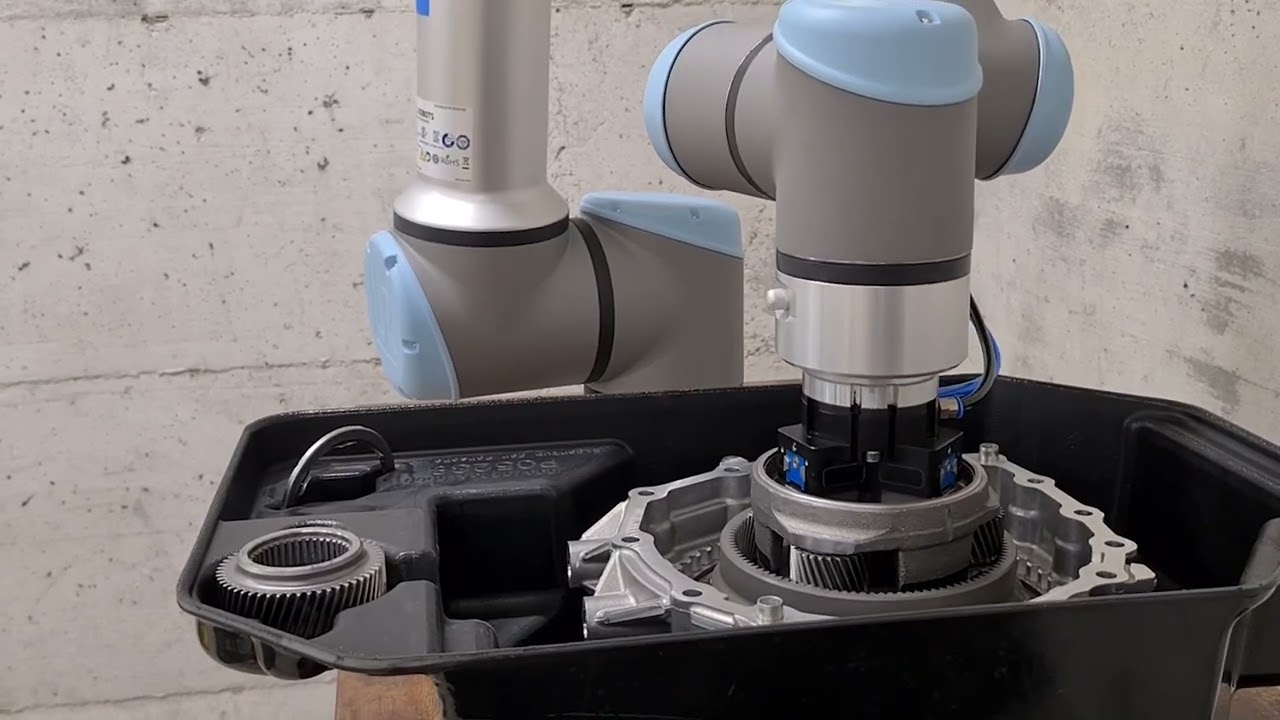 Schaeffler Case - Gearbox Assembly with AICA Smart Assembly Module