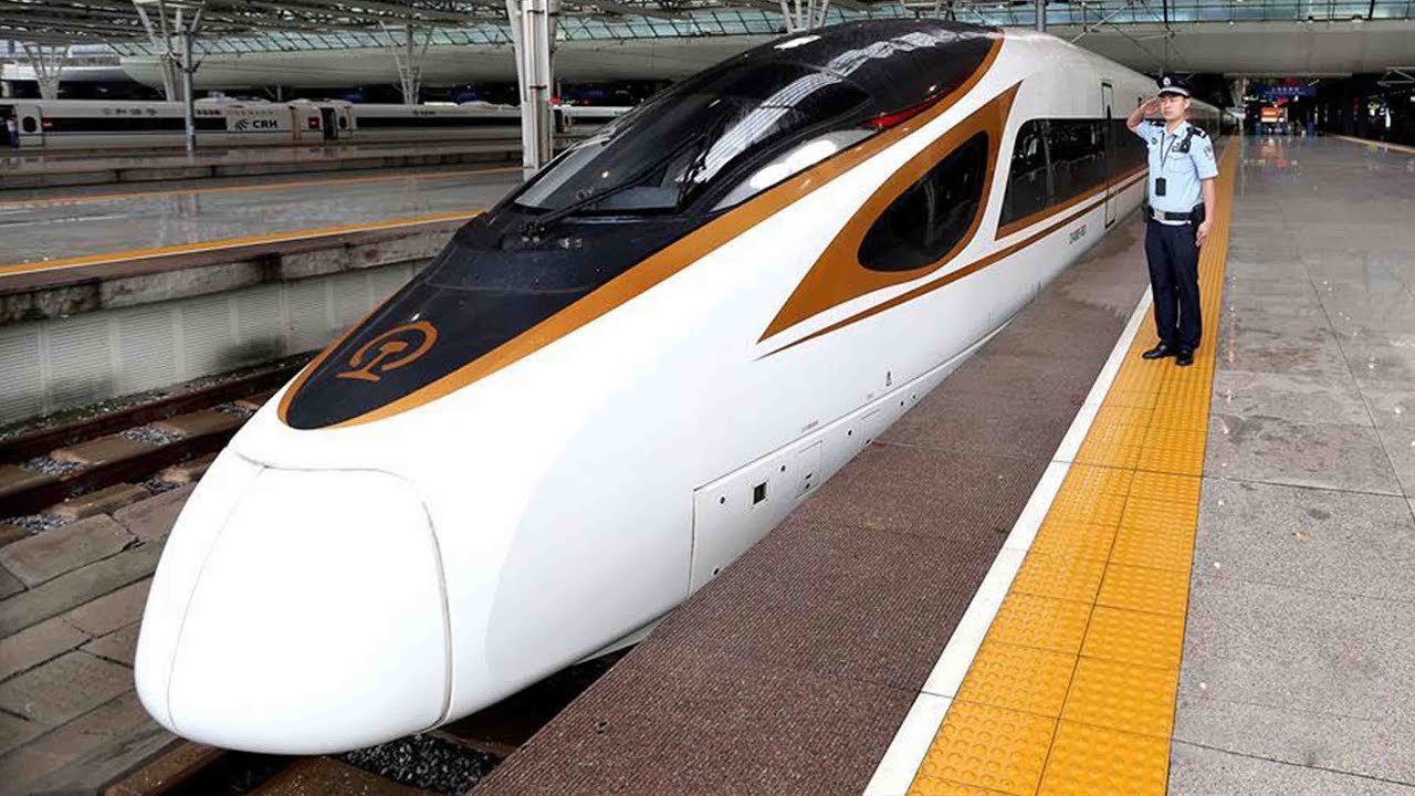 Bullet trains lead and promote China's infrastructure construction