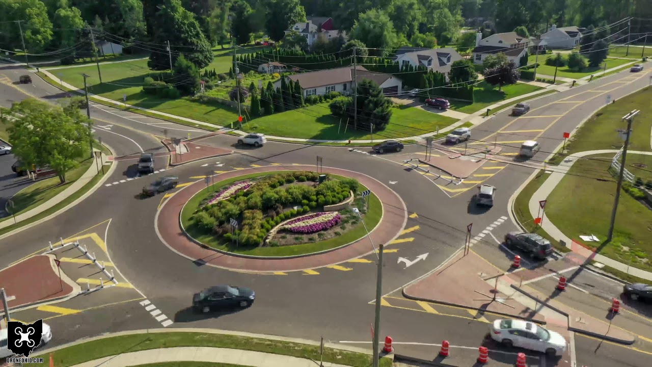 HYPERLAPSE - ROUNDABOUT IN TWINSBURG OHIO