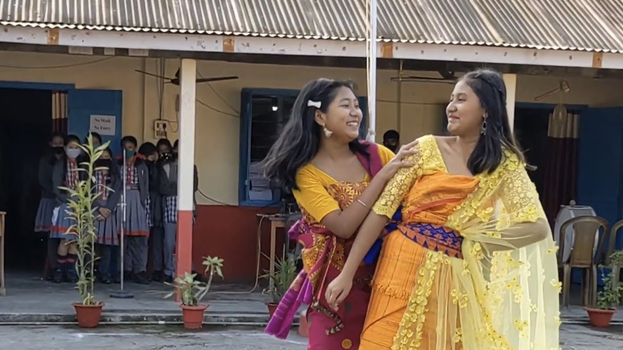 Boro dance by Alisha and Jiya Basumatary, KV Udalguri