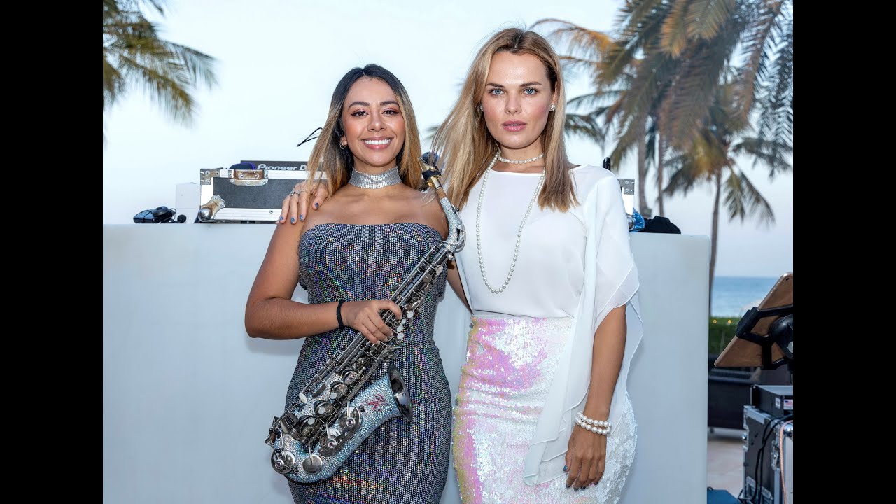 Female Duo Singer+Sax