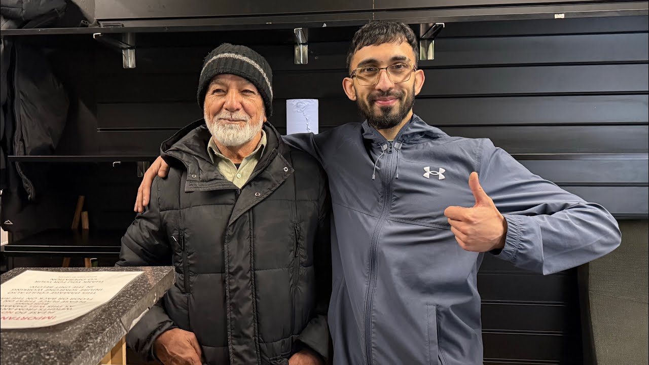 Daily Vlog Brother came from Gt Harwood#kashmiri #chattroh #kashmirifamily 
