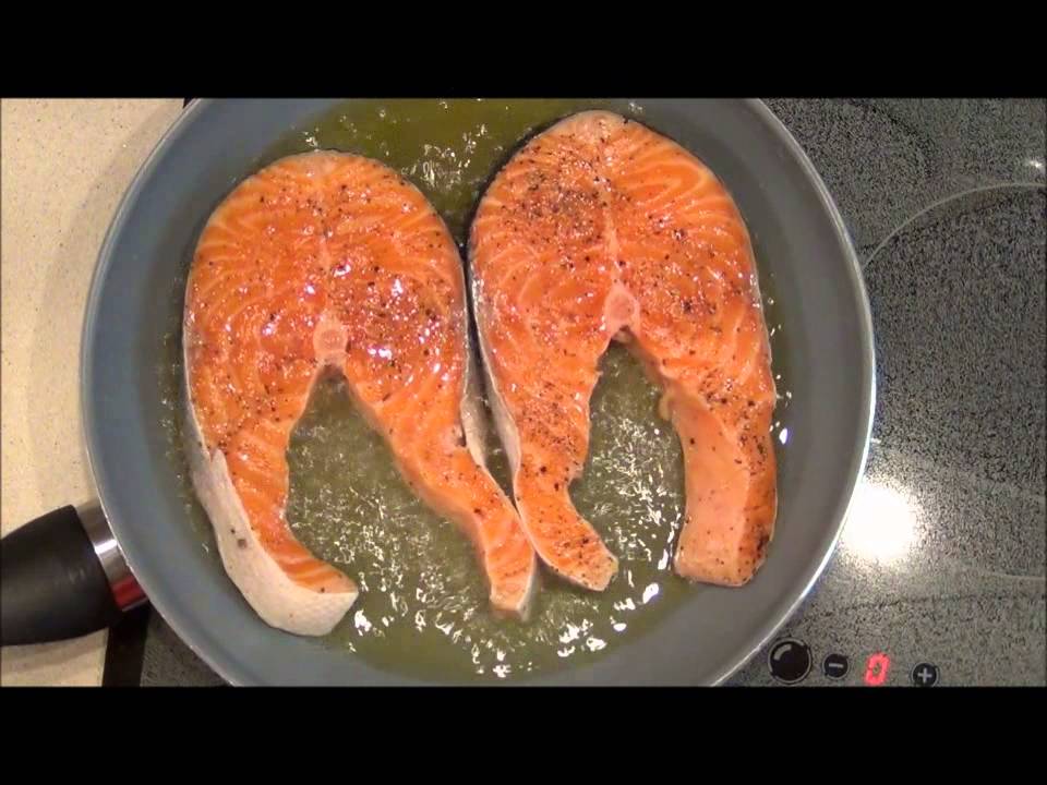 Простой рецепт. Румяный стейк из свежей семги!