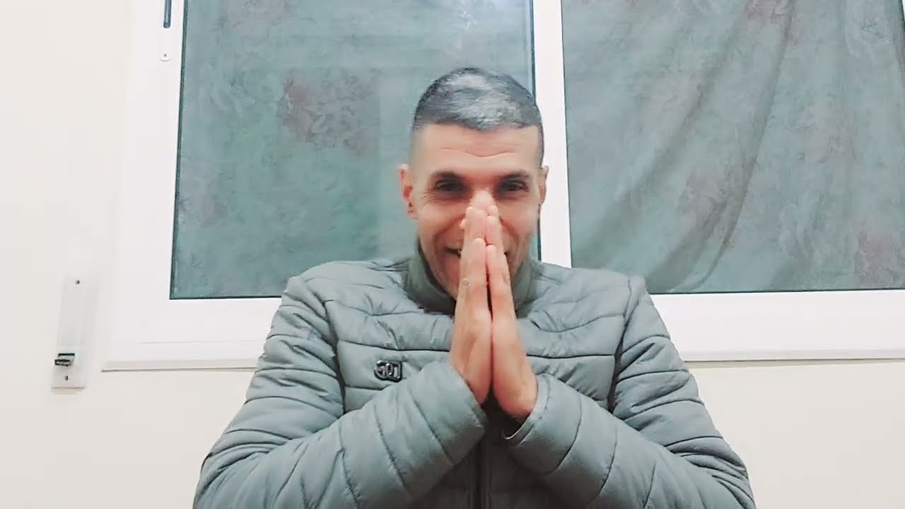 فمها جابها لها حفرت الحفرة وطاحت فيها