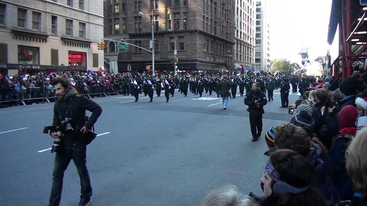 Video#789 Macy's Thanksgiving Parade 2011 Pt 1