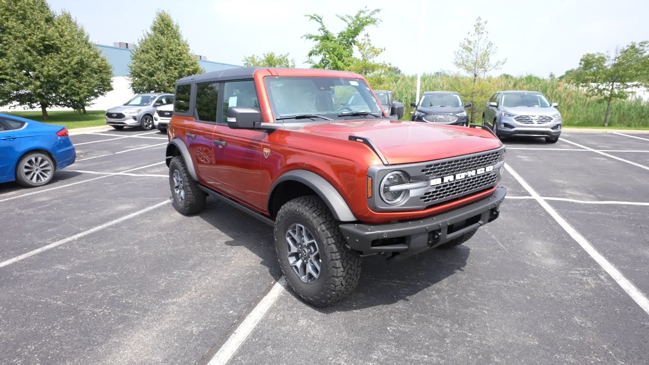 2023 Ford Bronco Badlands Luxury Package