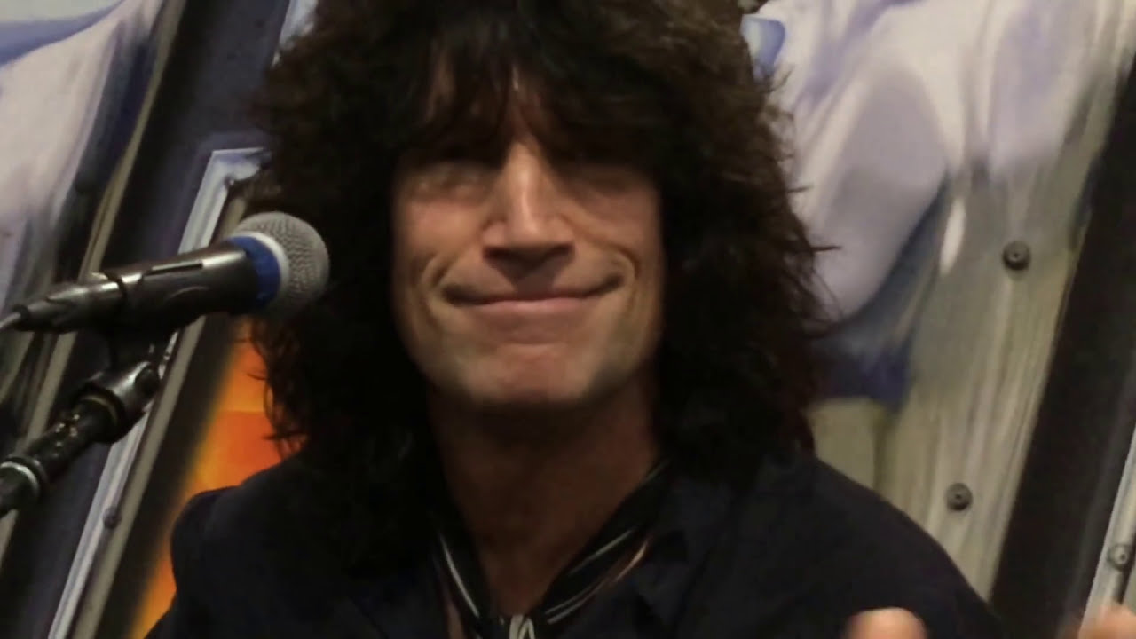 KISS - Hard Luck Woman, Unplugged, London 2017-05-31