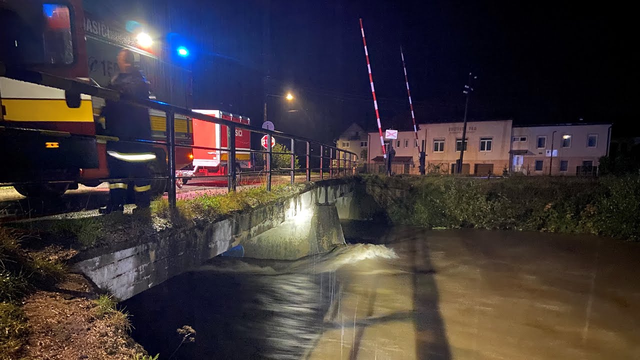 Povodňová situácia 13.-14.10.2020 Hasiči DHZ Závadka n/Hr.
