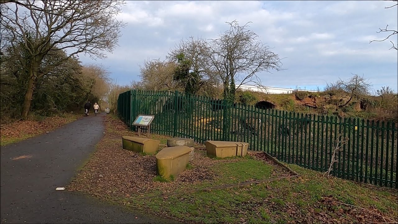Virtual Walk - Newport To Cowes Cycle Path [Part 1] - Isle Of Wight - December 2020 | kittikoko