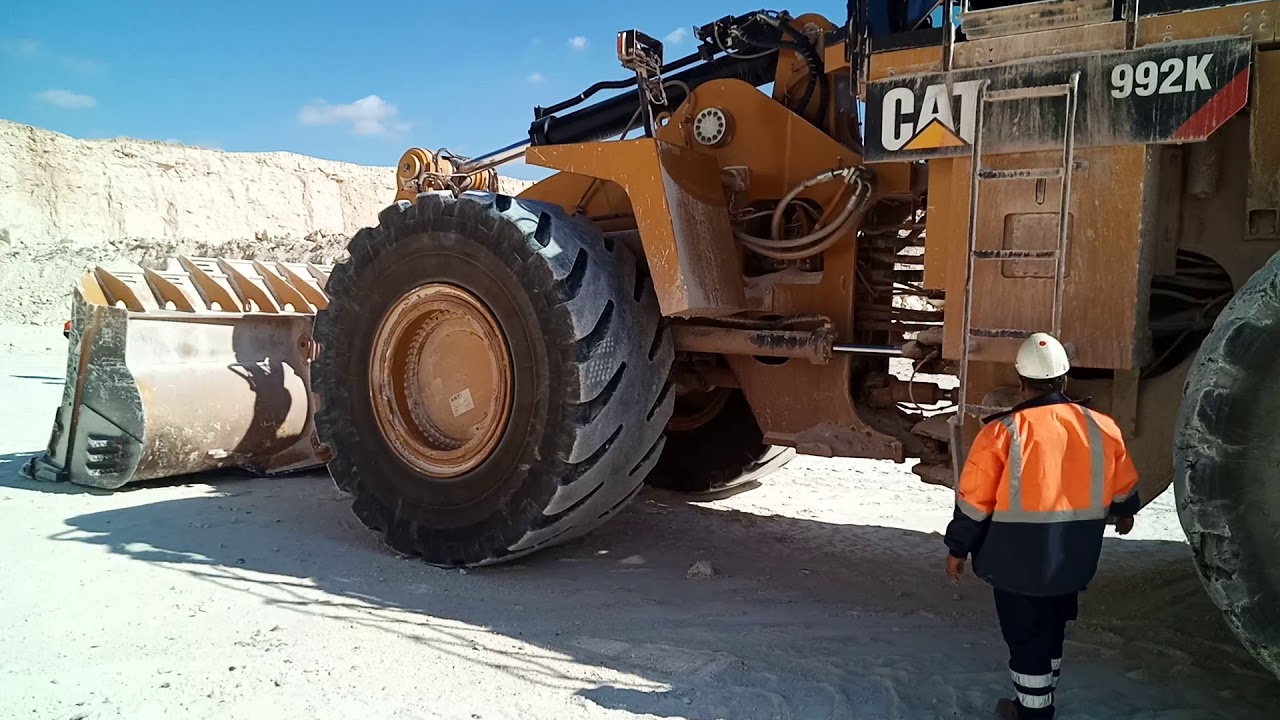 992K wheel loader Overseas inspection