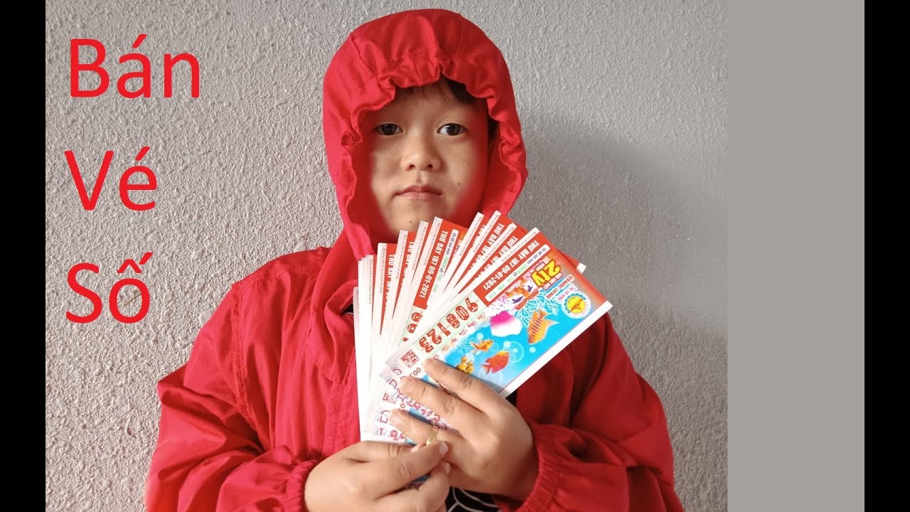 Huy Tí Hon quay lại nghề bán  vé số