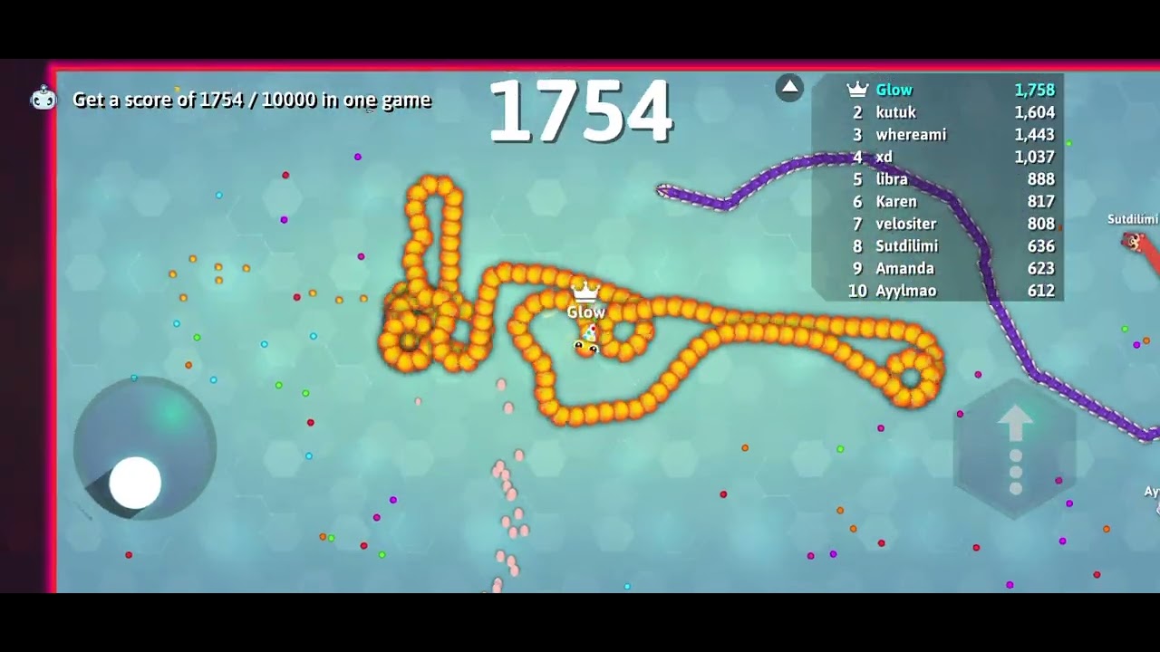 Footage of me, playing Snake.io🐍 ￼