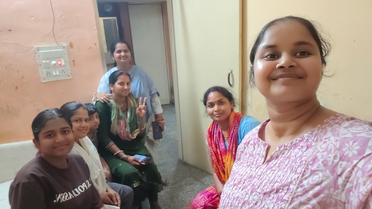 সবাইকে ছেড়ে অনেক কষ্ট হলো কোয়াটার থেকে যেতে। আজ চলে গেলাম বাড়ি।