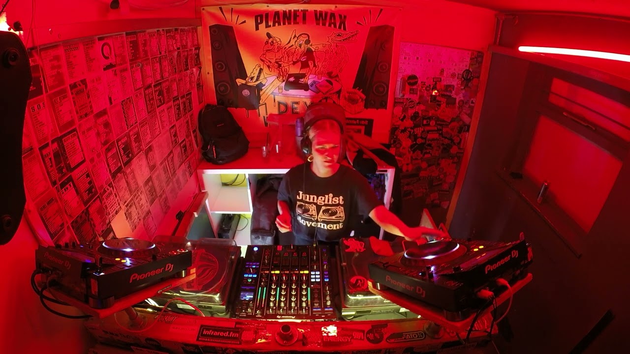 Emma G // 50-min DJ set ~ Drum & Bass