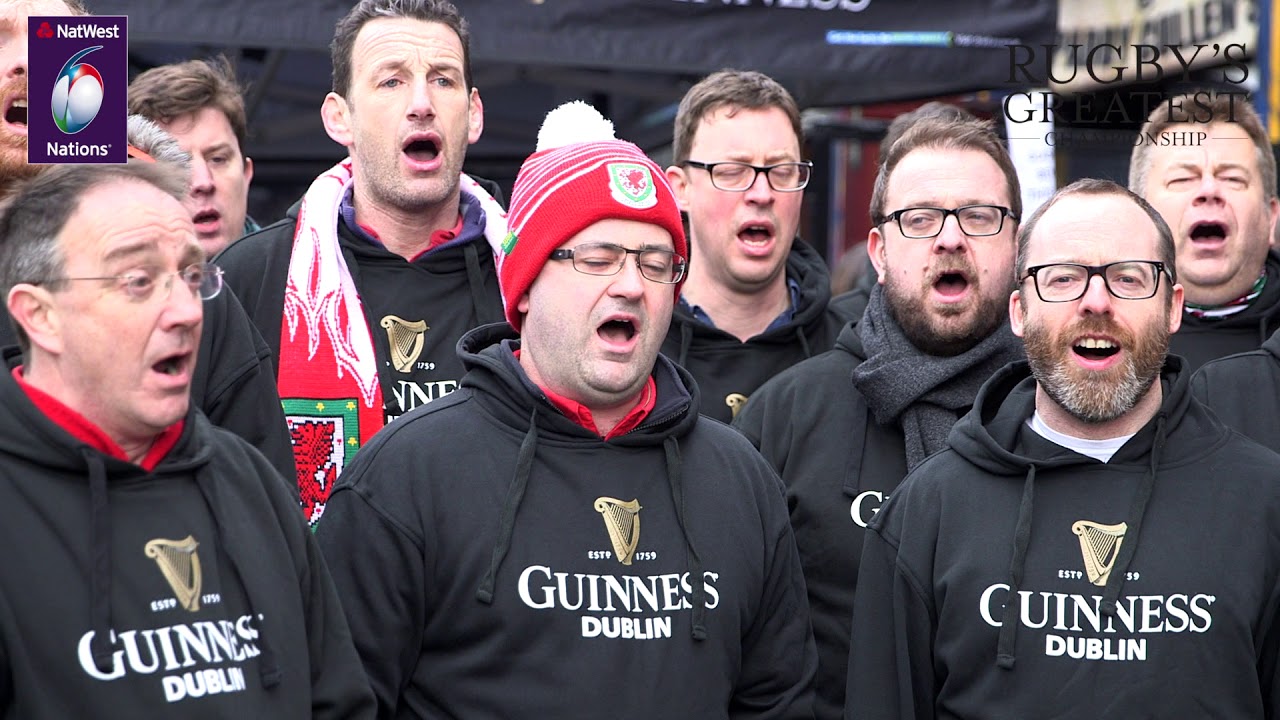 Welsh choir sings The Fields of Athenry in Dublin | NatWest 6 Nations