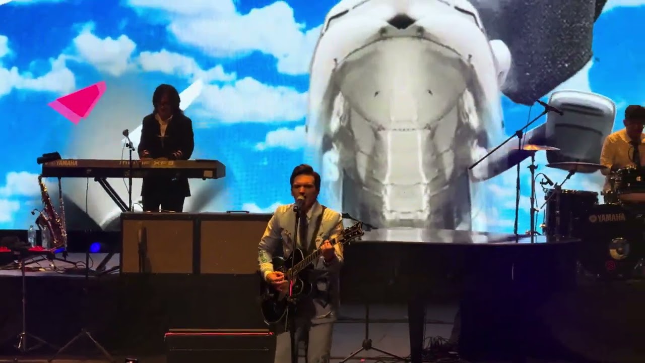 Drake Bell - Hollywood Girl - Non-Stop Flight Vol.1 Tour 2024 - Showcenter Monterrey