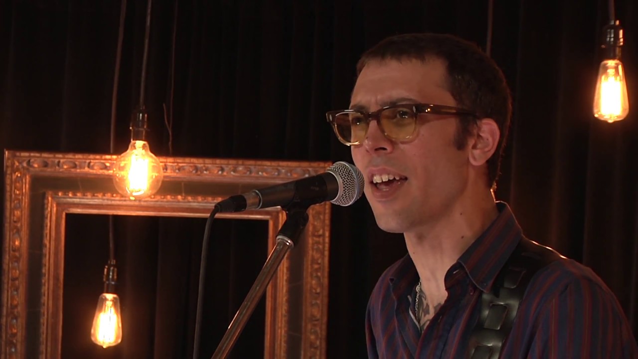 Daniel Romano - Old Fires Die Live at The Knox Farm