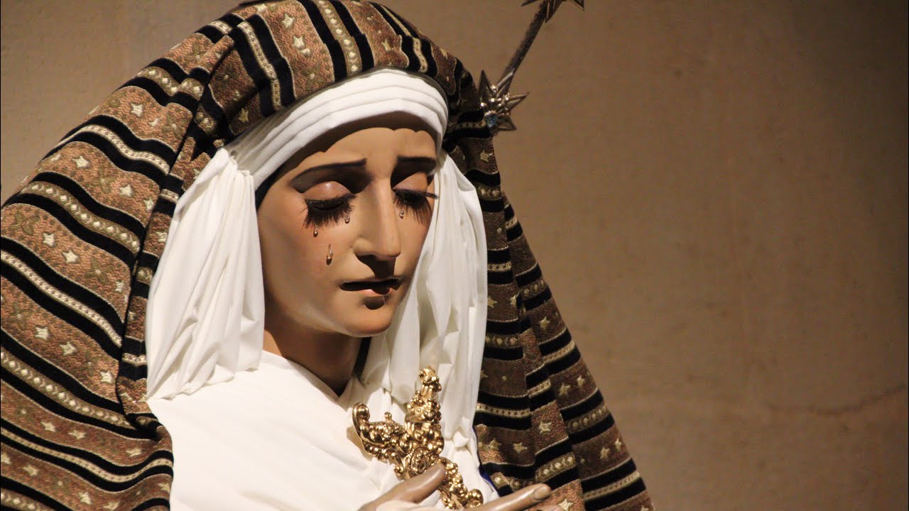 Virgen de los Dolores Coronada entrando a la Plaza de Santa María // Martes Santo 2024