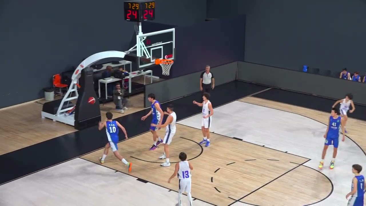 ANADOLU EFES B & TED 4 periyot