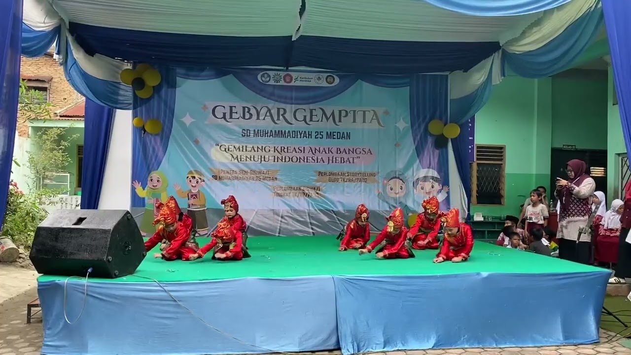 Perlombaan tari Indang tingkat TK.RA.PAUD