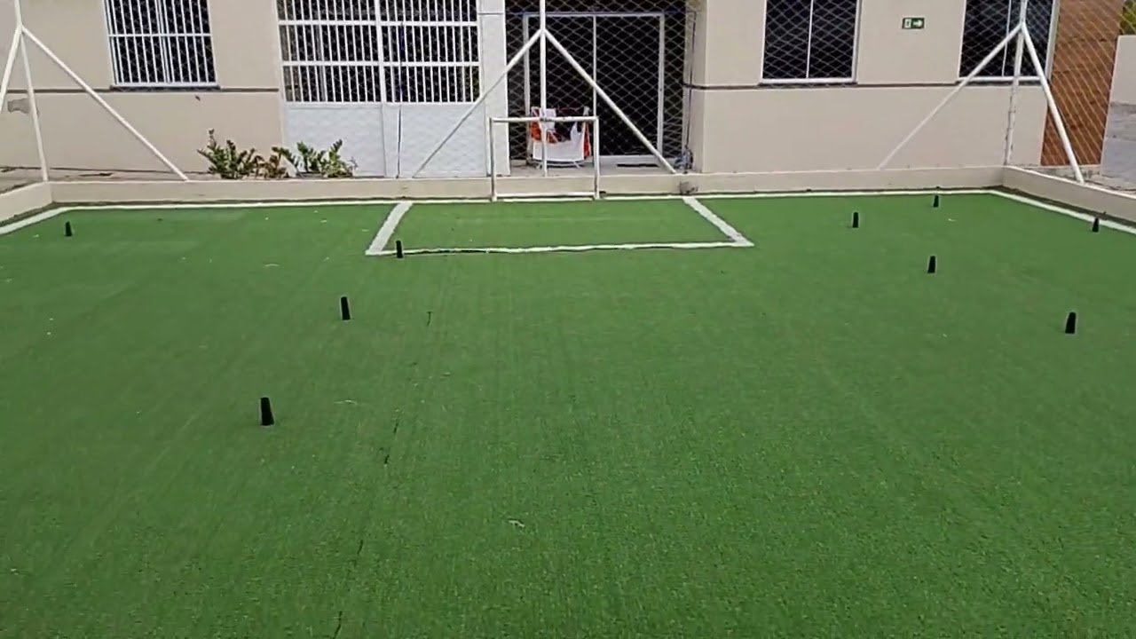Treinamento não para em uma construção de um atleta 