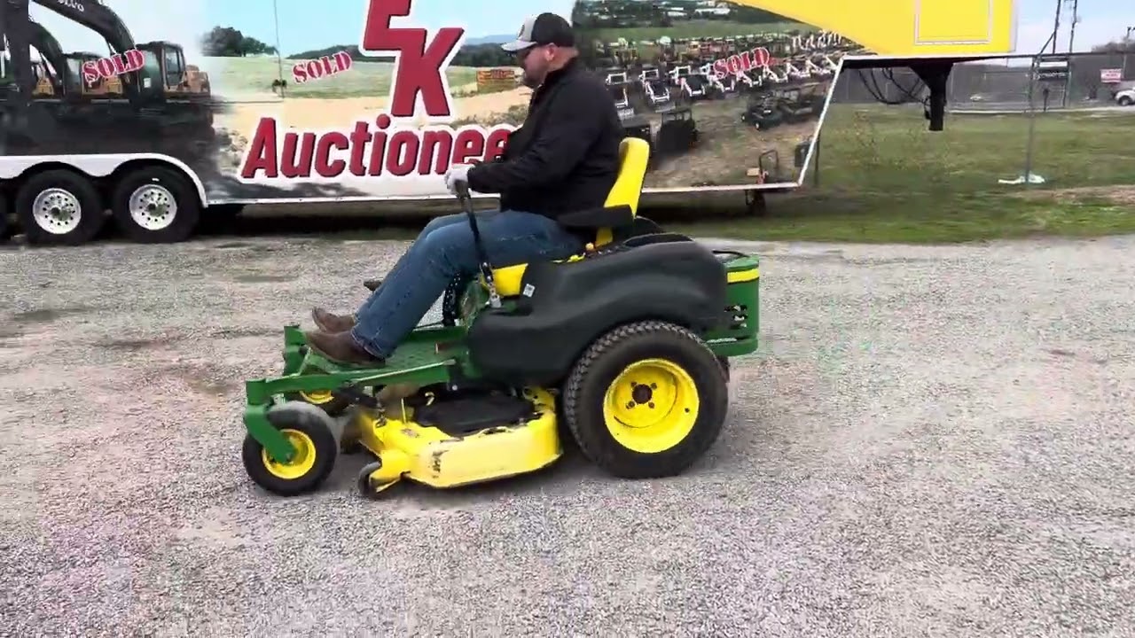 Lot 214 JOHN DEERE Z645 ZERO TURN MOWER
