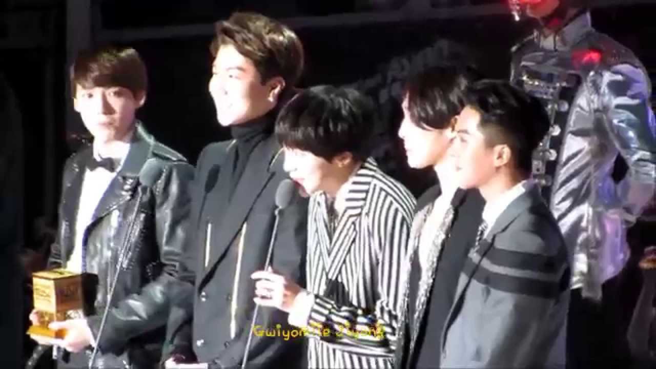 141203 MAMA 2014 WINNER 위너 Best New Artist 신인상 (Fan Cam)