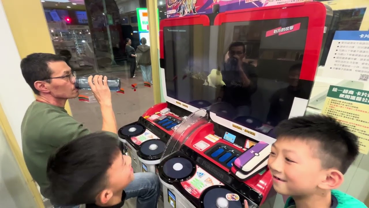 登登登登！各位觀眾，迷你Q！Logan is a lucky star !