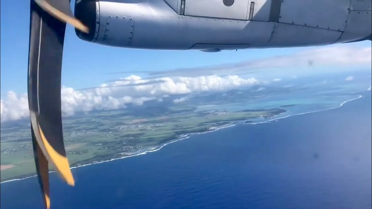 Air Mauritius ATR 72-500 (3B-NBN Île aux Aigrettes) departure from MAURITIUS
