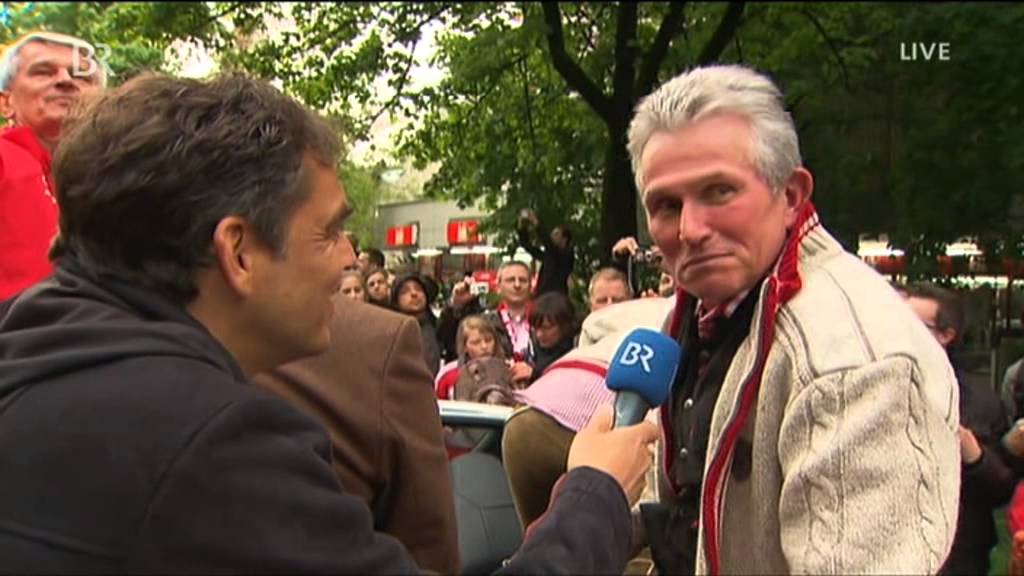 FC Bayern - Meisterfeier vom Marienplatz 2013 | Part 1/9