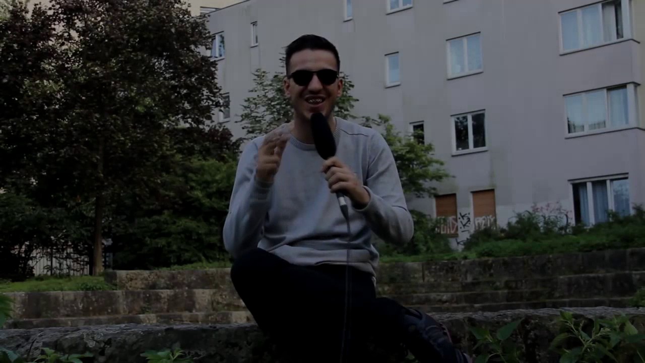 Komisches Interview