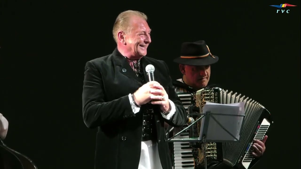 „Regele” cântecului moțesc la Cernăuți, 2014.