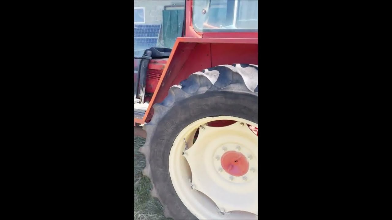 Fauchage avec Vicon DMP2400 6 assiettes et Tracteur Renault 781