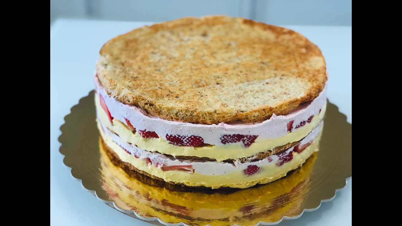 VOCNA RAPSODIJA SA JAGODAMA I BADEMOM - TORTA ZA OBITELJSKA SLAVLJA