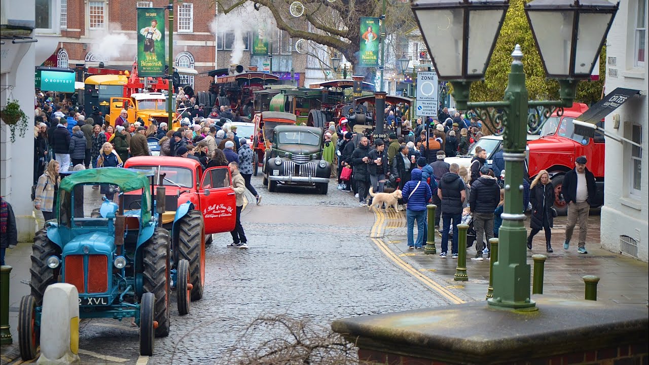 Horsham Boxing Day Vintage Vehicle Gathering 2024 - HD - Vehicles Arriving into the Town Centre!