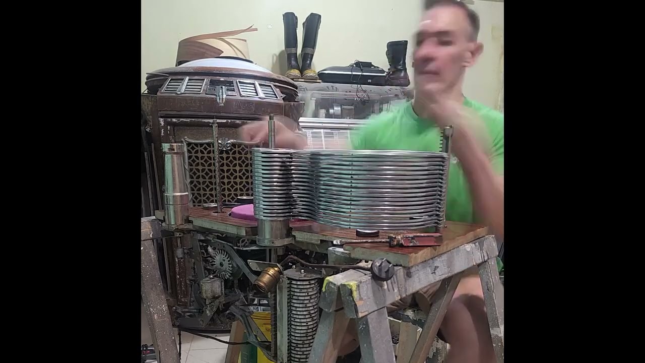 Wurlitzer 600 jukebox restoration