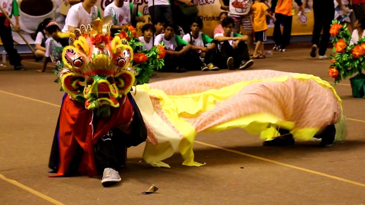 Unicorn (Qi-Ling) in Lion Dance