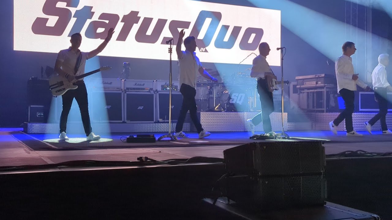 STATUS QUO - INTRO CAROLINE - Guitare en Scène le 18 juillet 2024