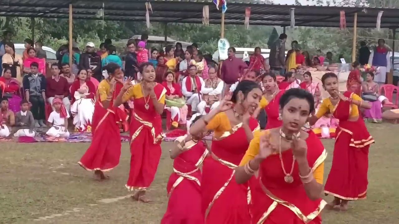 সাপ্তাহিক খাটের ছোট্ট সোনামণিদের নাচের কিছু অংশ।