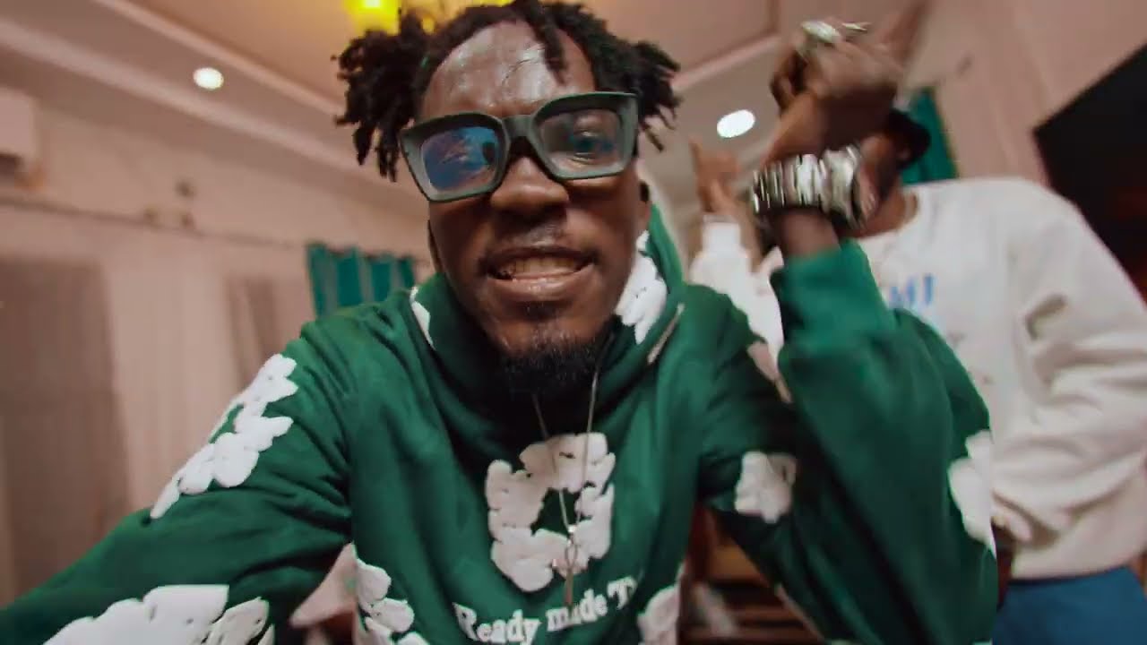 AKHE X YOUNG-T - WARZONE 1 (Clip Officiel)