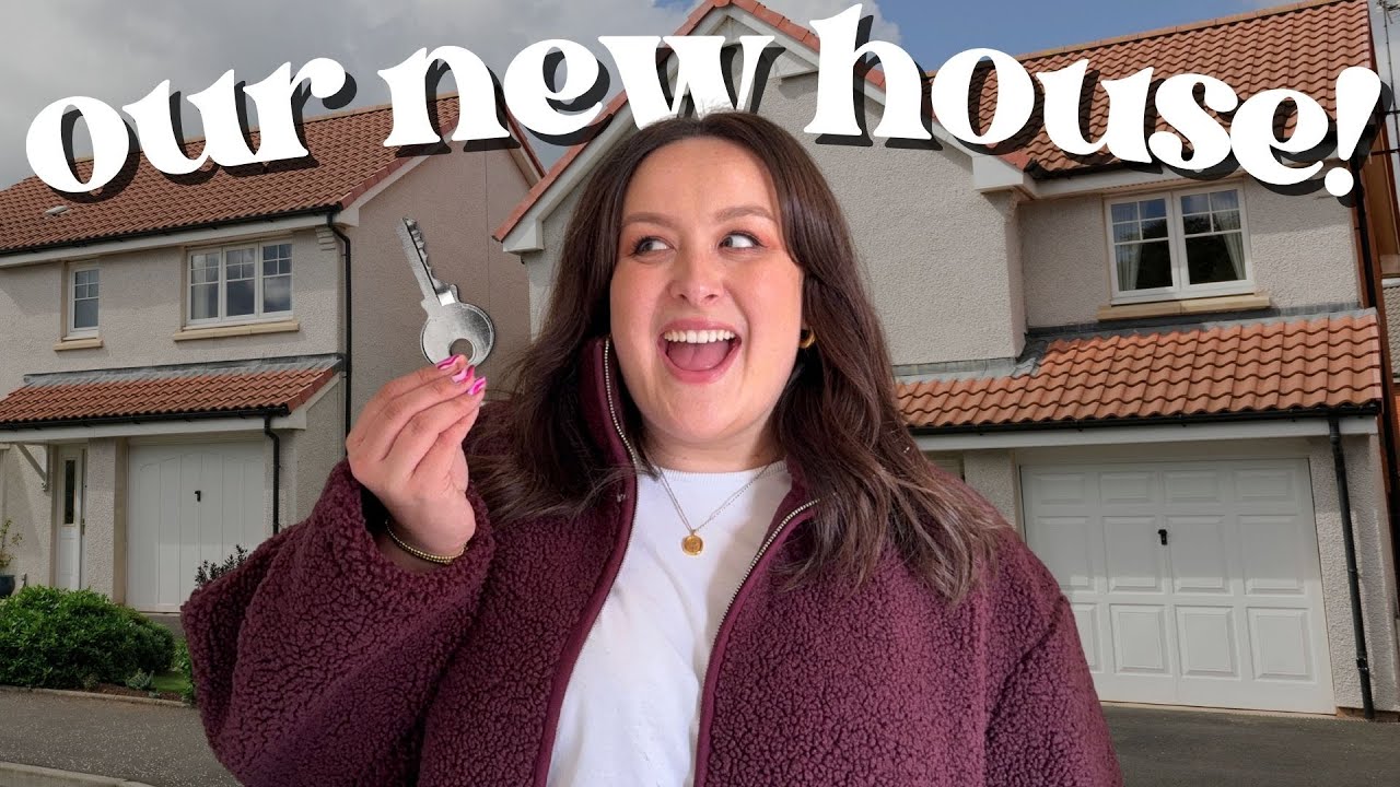 МЫ КУПИЛИ ДОМ 🏡🔑💕 Видеоблог о завершении сделки, получение ключей + экскурсия по пустому дому | Э...