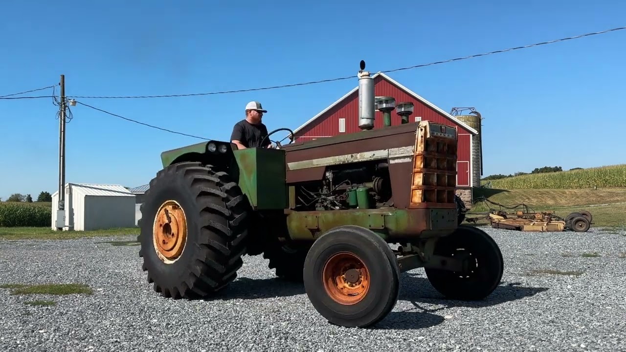 Oliver 1900 Farm Tractor General Motors Blower Diesel 100HP Key Machinery LLC