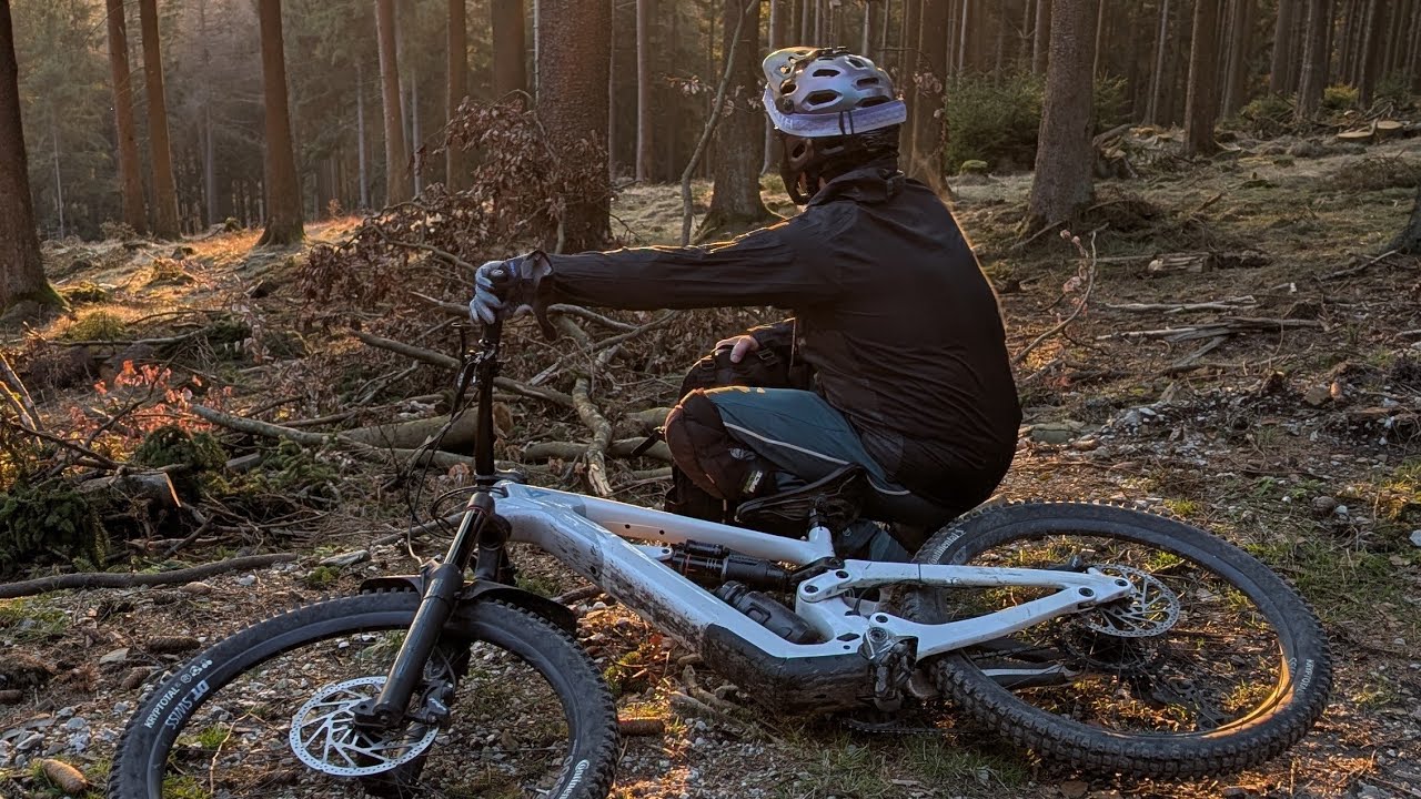 eMTB YT Decoy SN Core 2 first descent