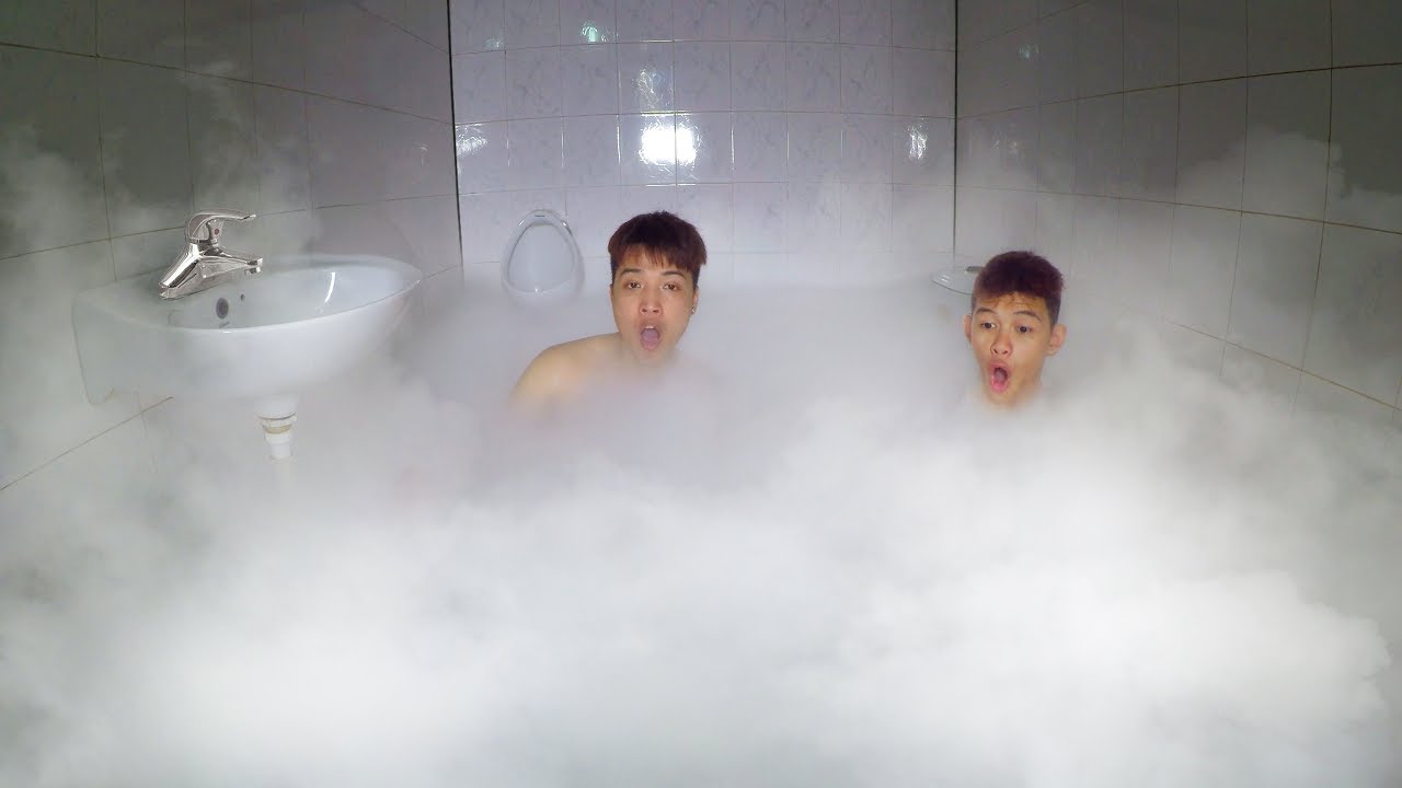 NTN - T&ocirc;i Đ&atilde; Tạo Bể Bơi Kh&oacute;i CO2 Trong Nh&agrave; Tắm (Create A CO2 Swimming Pool In The Bathroom)