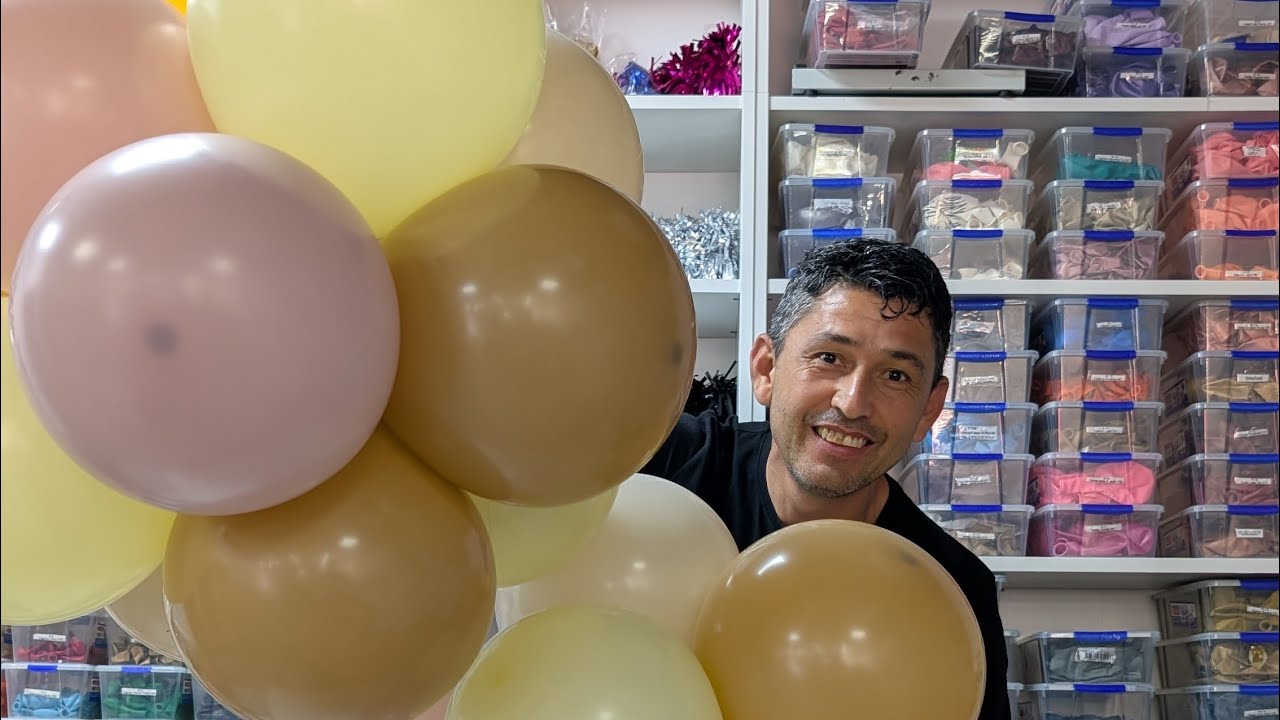 Como hacer un topiario con globos 