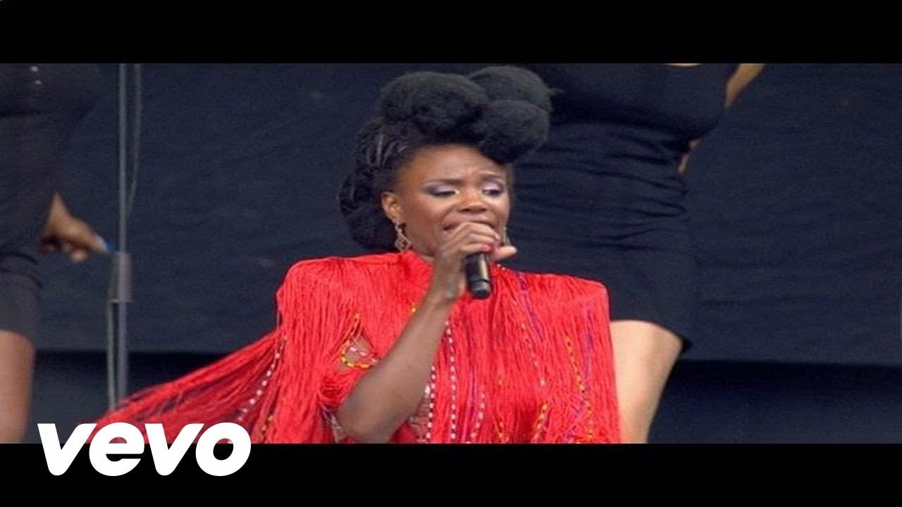 Noisettes - Don't Upset The Rhythm (Go Baby Go) (Live at V Festival, 2009)