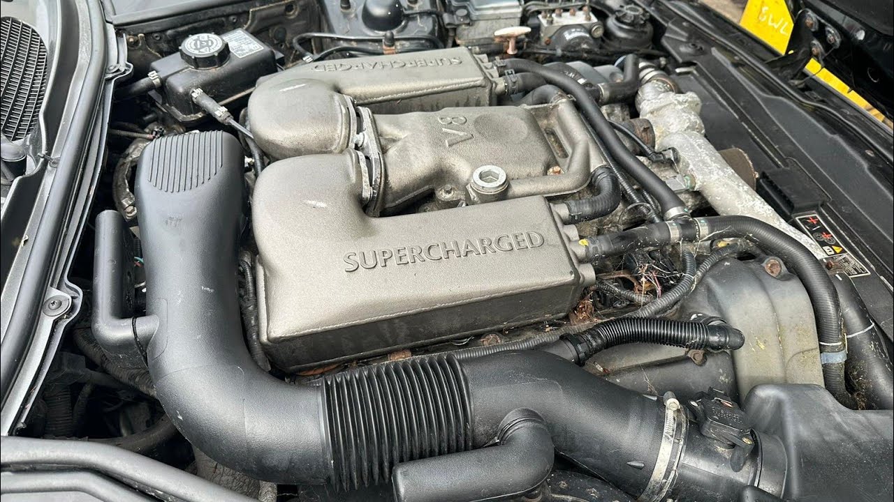 Jaguar XKR | Fuel pump replacement part 1